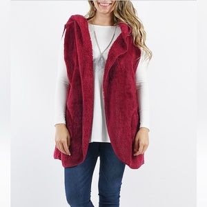42Pops Women's Red Hooded Sleeveless Open Fuzzy Fleece Vest Size XL